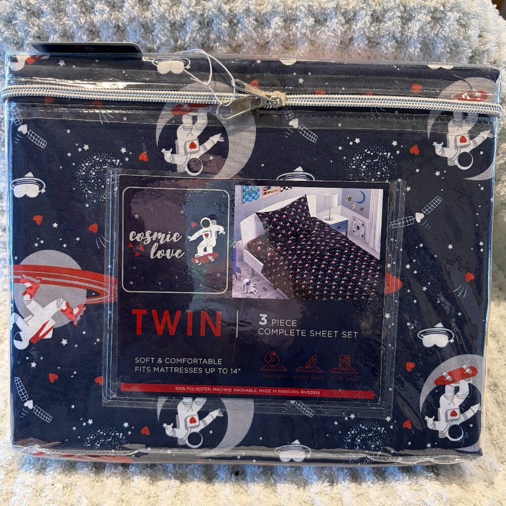 Cosmic Love Twin 3-Piece Sheet Set – Astronaut Space Print – New in Package